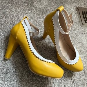 Jin Pin round pump heels